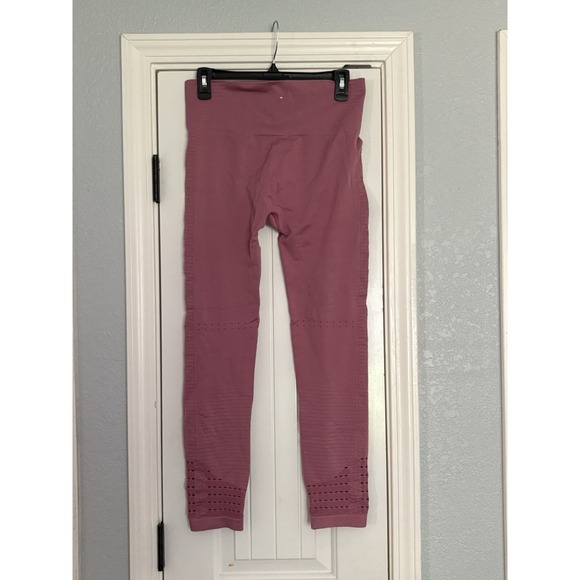 Gymshark‎ Energy Seamless Leggings Mauve Pink 14" Across No Tag Vented Laser Cut - Picture 4 of 5